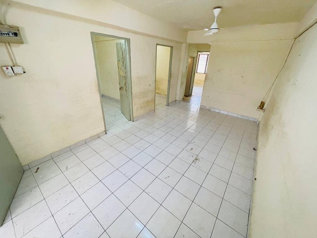 Melur Apartment Bandar Bukit Kinrara For Sale Rm160 000 By Azizul Azwan Bin Amran Edgeprop My