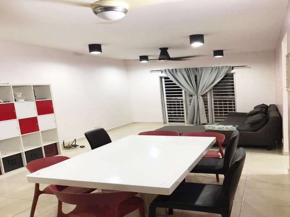 Kristal Height Condo for Rent. Furnished & Renovated. Gated. 2 Carparks