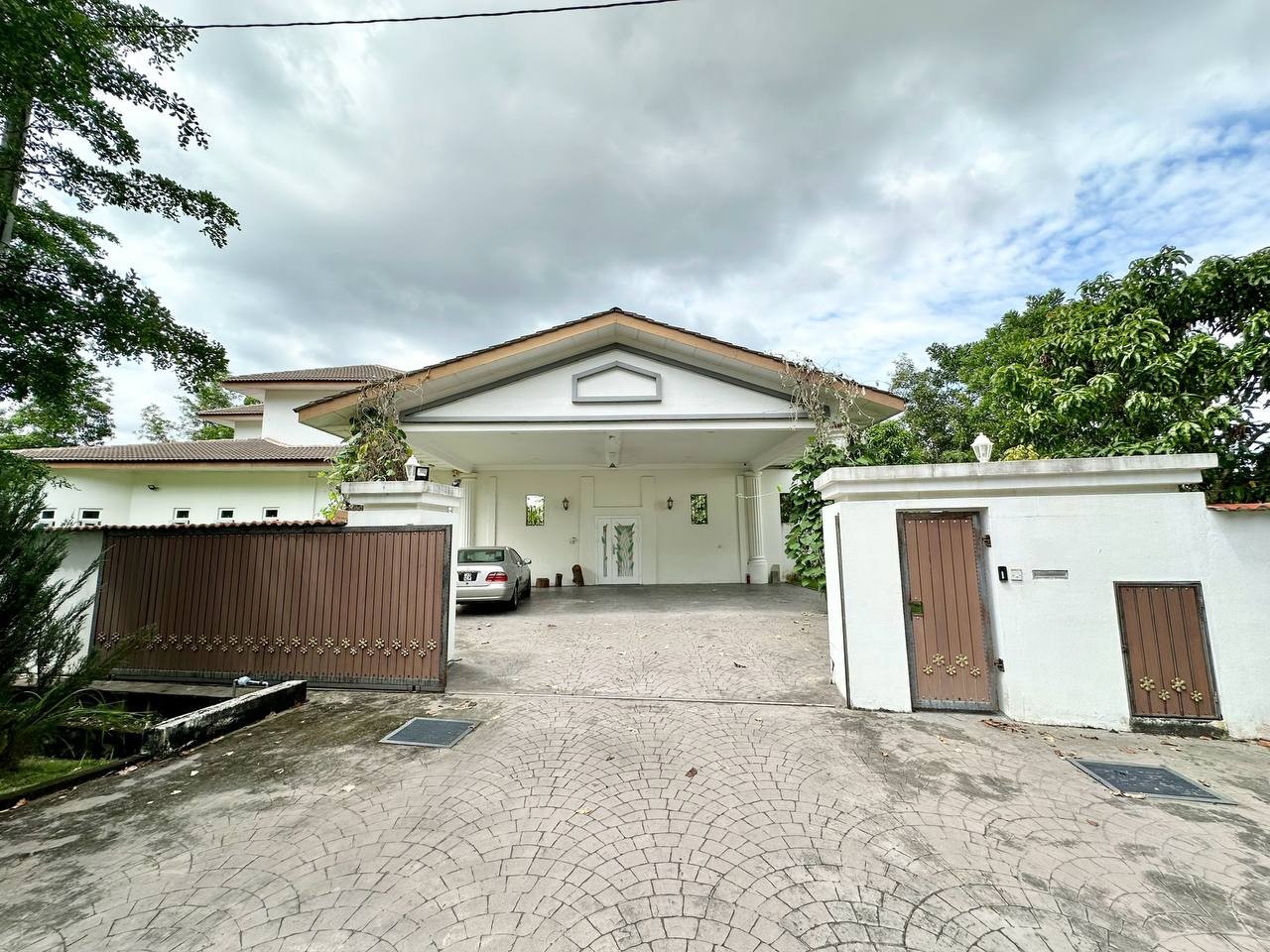 FULLY FURNISHED 2 Storey Bungalow House Bandar Bukit Mahkota Bangi Selangor Near Kajang Selangor