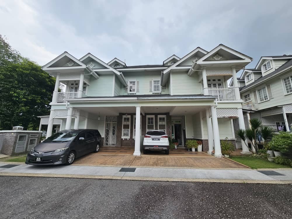 RENOVATED 2.5 Storey Semi Detached House New Haven Presint 18 Putrajaya Precint 18 Putrajaya
