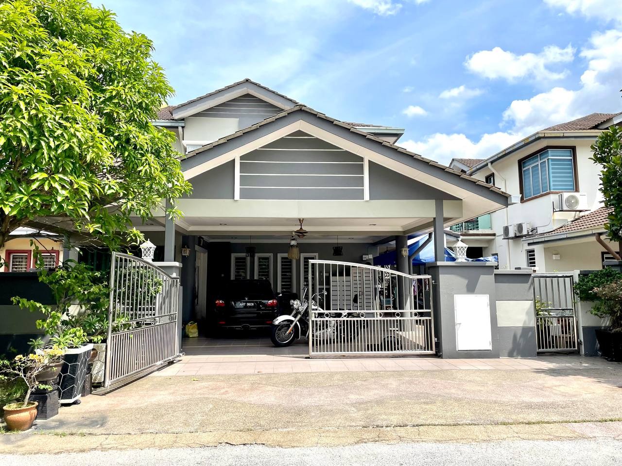 RENOVATED Double Storey Semi-d House Taman Jelok Impian Kajang Selangor