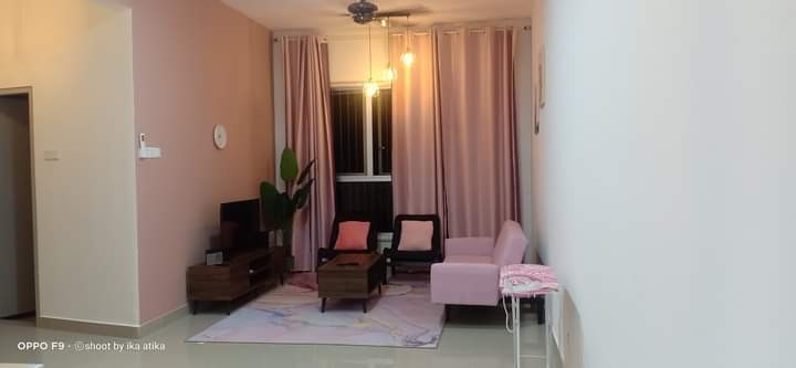 Fully Furnished Lbs Skylake Residence Puchong Beautiful ID Design Pink Well Maintained Unit Owner Occupy