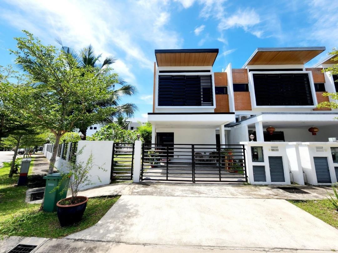 24x80 Nilai 2 sty House (Semi-D Concept) Freehold GnG
