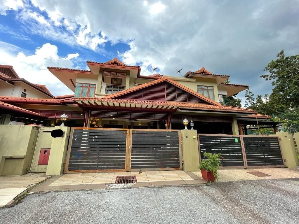 Nice Semi D Beverly Heights Ampang for Sale