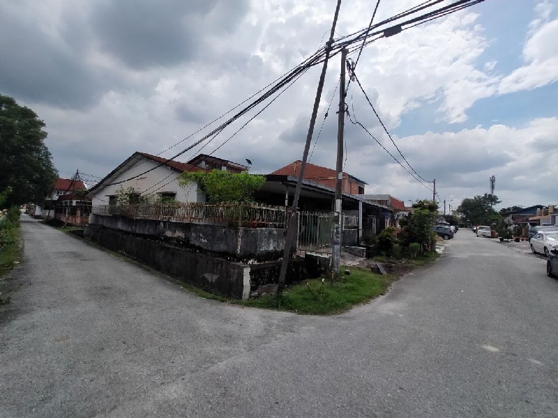 Corner Lot Cheap Landed House Kepong Desa Jaya