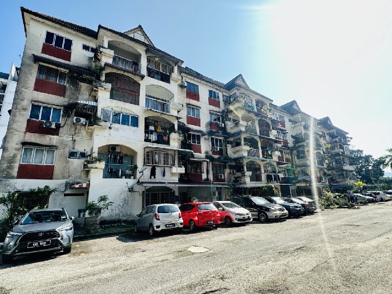 Well Maintained Apartment Riviera Ampang Strata Ready
