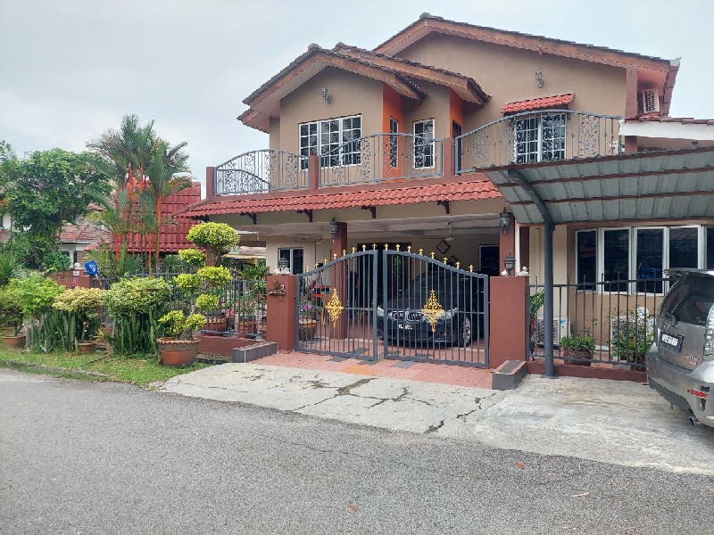 CORNER LOT Renovated 2 Sty Keramat KL Well Maintained