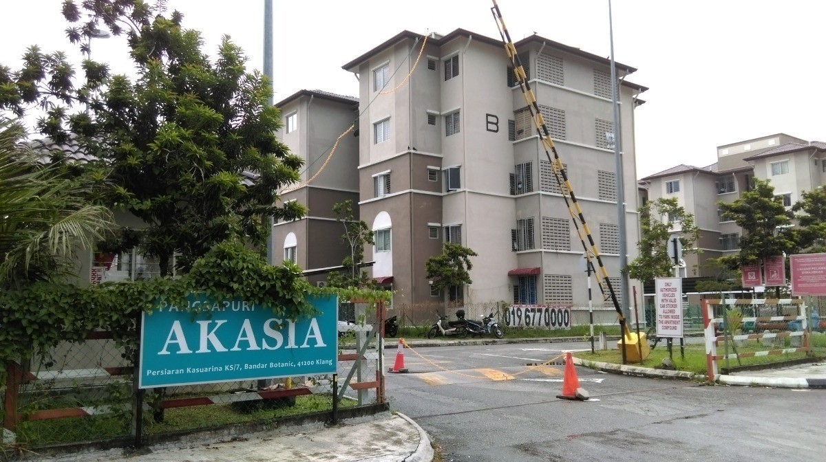 Apartment 3 Rooms Condo Pangsapuri Akasia, Bandar Botanic, Bandar Bukit Tinggi, Klang For Rent
