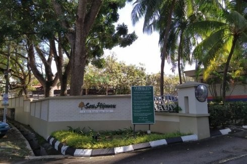 Partially Furnished Apartment 3 Rooms Condo Seri Hijauan Seksyen 26 Shah Alam For Rent