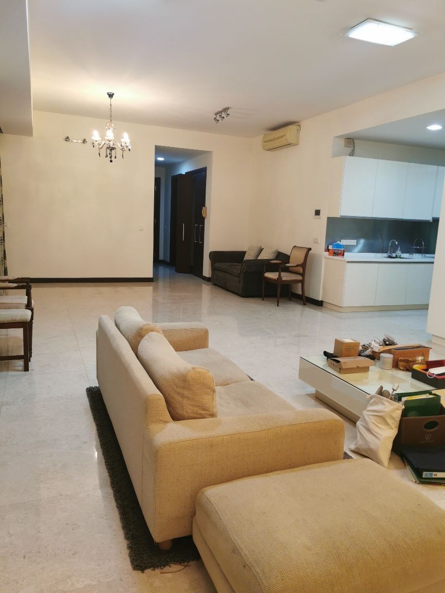 Hampshire Residences Unit Partially Furnished 4 Carparks, 3+1 BR, 5 B, 2,399 sqft For Sales