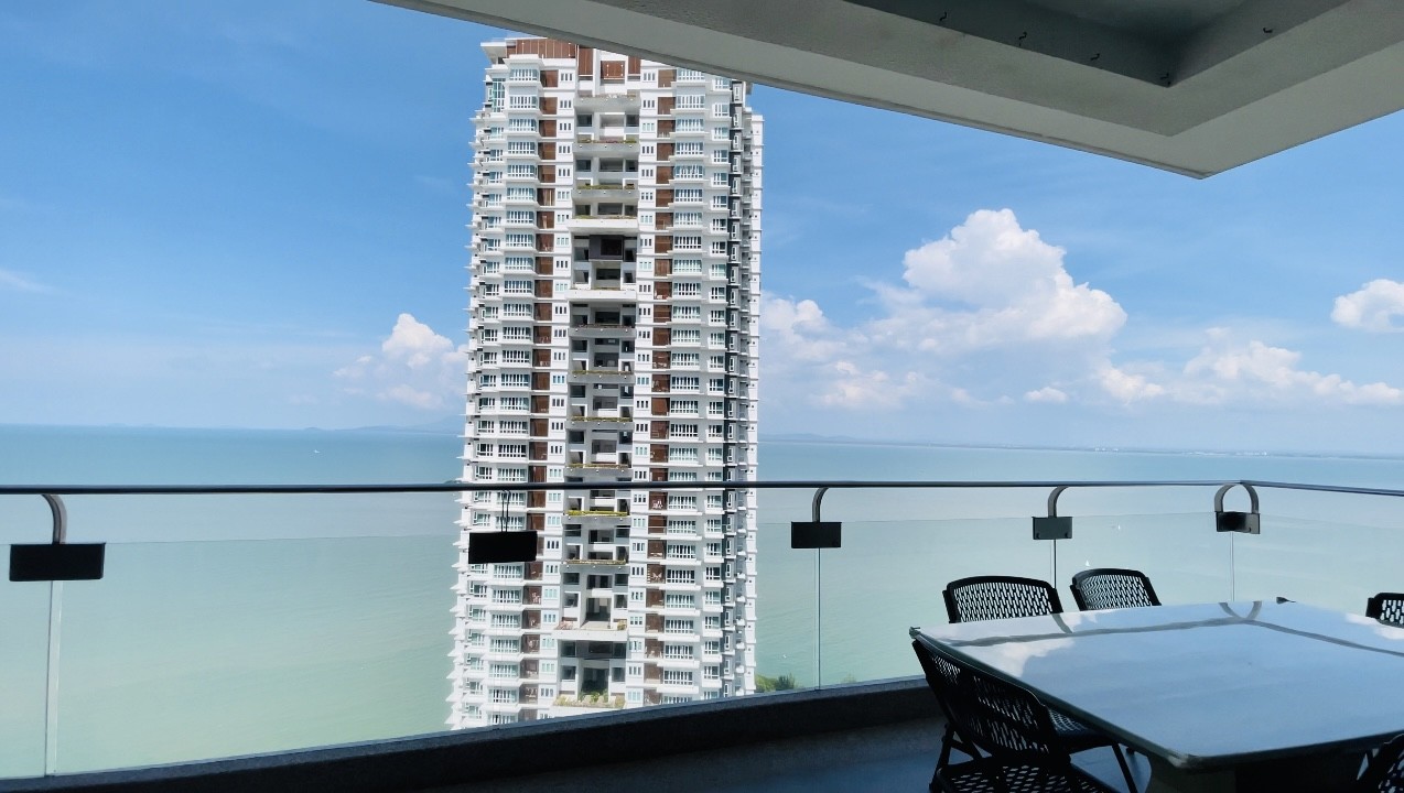 One Tanjong at Tanjung Bungah For Sales, Luxury Beach Front Living