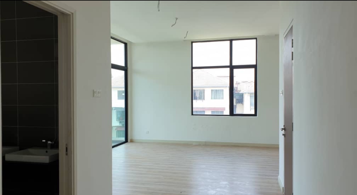 The Park, Seri Kembangan, selangor for Sale @RM2,000,000 By AGNES