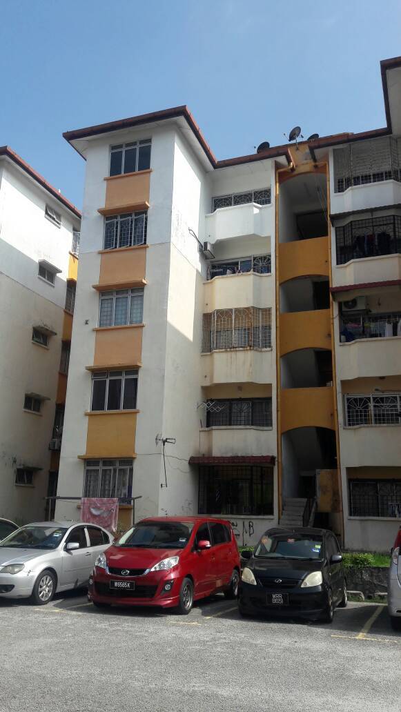 Ukay Perdana, Sri Melor Apartment For Sale rm250k