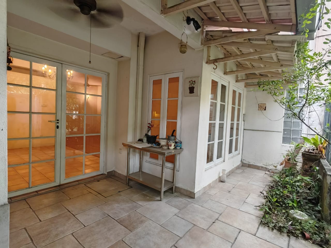 Parkville Gated Guarded Ground Floor Unit