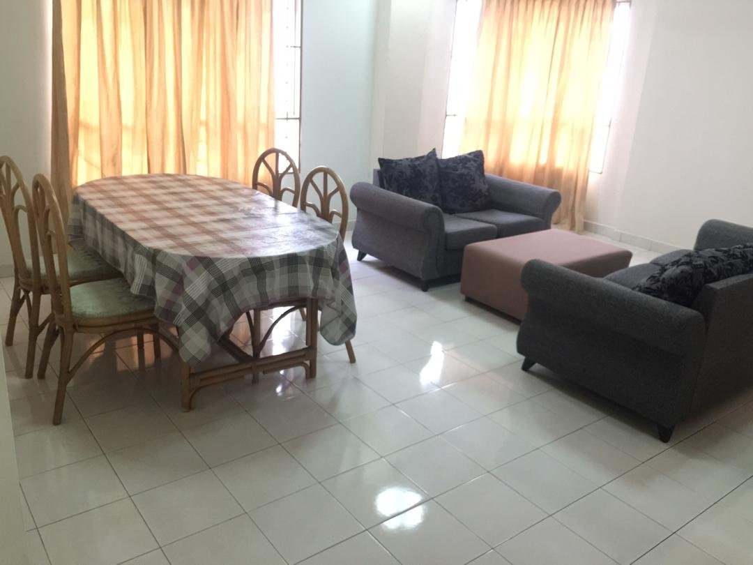 Selangor PJ SS2 - Freehold - Just 5 min to the Famous SS2 Durian HotSpot - Next to NSK Grocer and 3 Damansara Mall - 20 min Walk to TTDI MRT, Selangor, Petaling Jaya