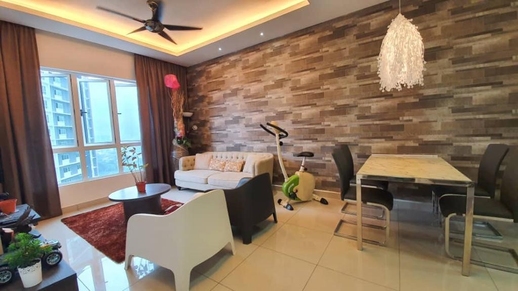 Tropez Residence @ Danga Bay 2 rooms unit for rent