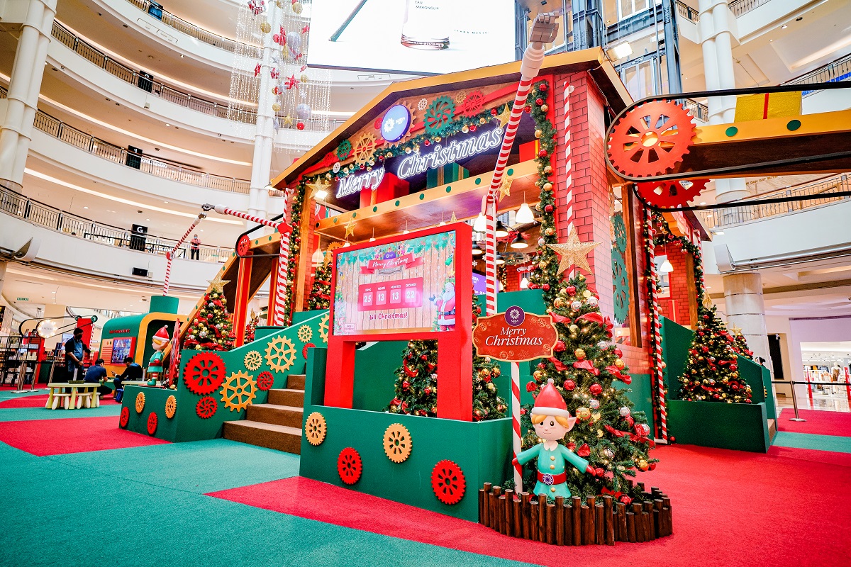 Mid Valley Megamall Christmas Decor 2017: It's A Choo Choo