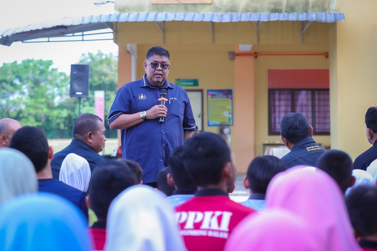 (Photo from Facebook of Ab Rauf Yusoh)