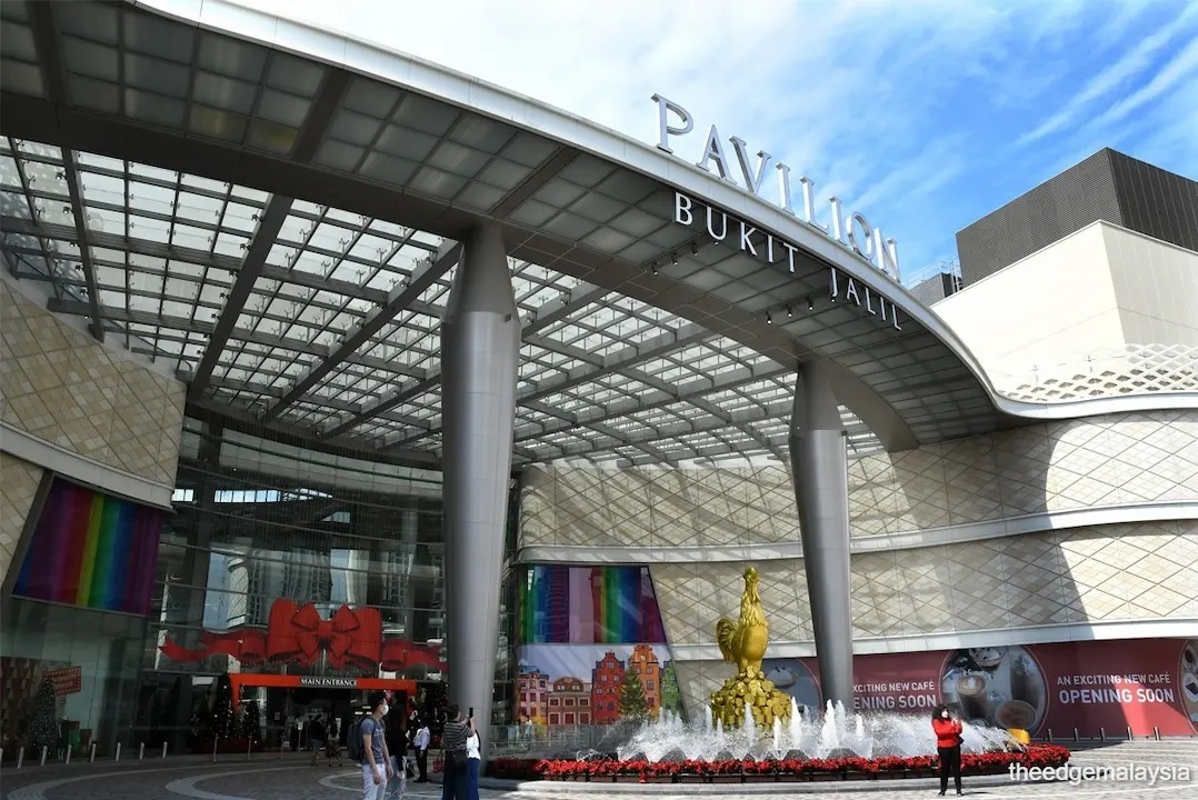 Pavilion Real Estate Investment Trust attributed the higher net property income to higher contribution from Pavilion Bukit Jalil, underpinned by an improved occupancy rate and higher income from its exhibition centre and advertising spaces. (Photo by Low Yen Yeing/The Edge)