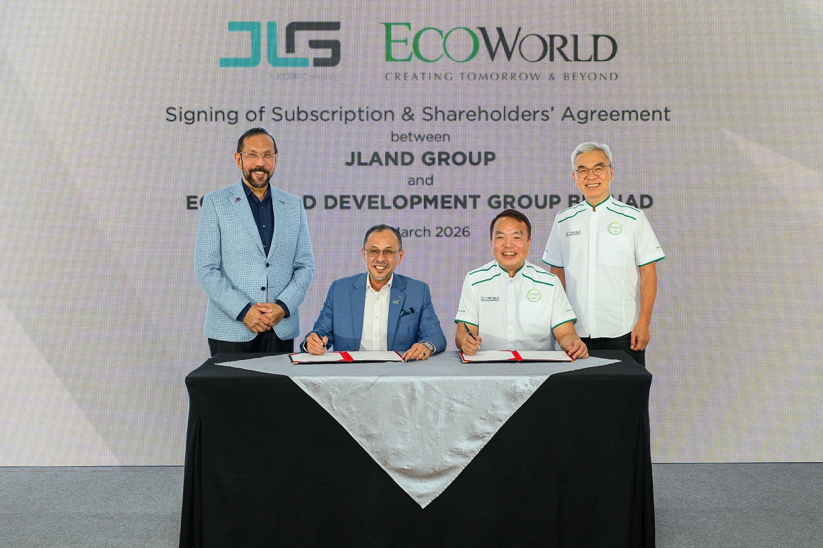 (From left): JLand Group chairman Datuk Syed Mohamed Syed Ibrahim, JLand Group group managing director Datuk Sr Akmal Ahmad, Eco World Development Group Bhd president & CEO Dato' Chang Khim Wah, and Eco World Development Group executive chairman Tan Sri Liew Kee Sin (Photo by EcoWorld Development Group)