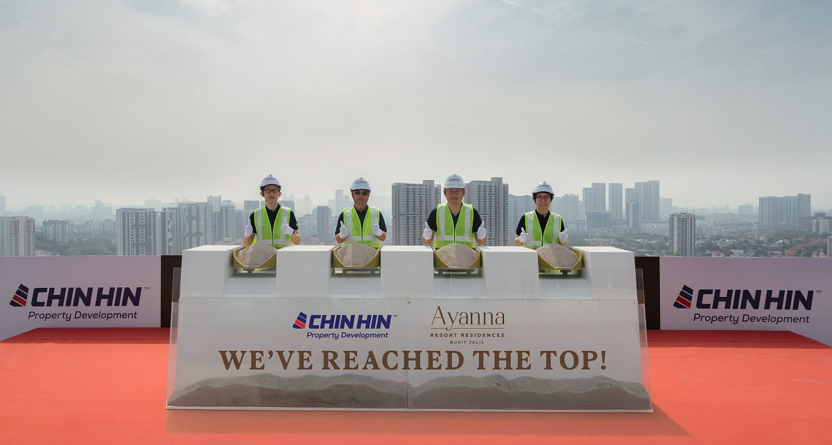 (From left) Chin Hin Group Property, general manager, project management, Cheng Kim Hee; Chin Hin Construction Engineering, assistant general manager, Chuan Lee Yong; (Chin Hin Group Property, group CEO, Chang Tze Yoong; and Chin Hin Group Property, senior general manager, marketing & sales, Tan Zijin (Photo by Chin Hin Group Property)