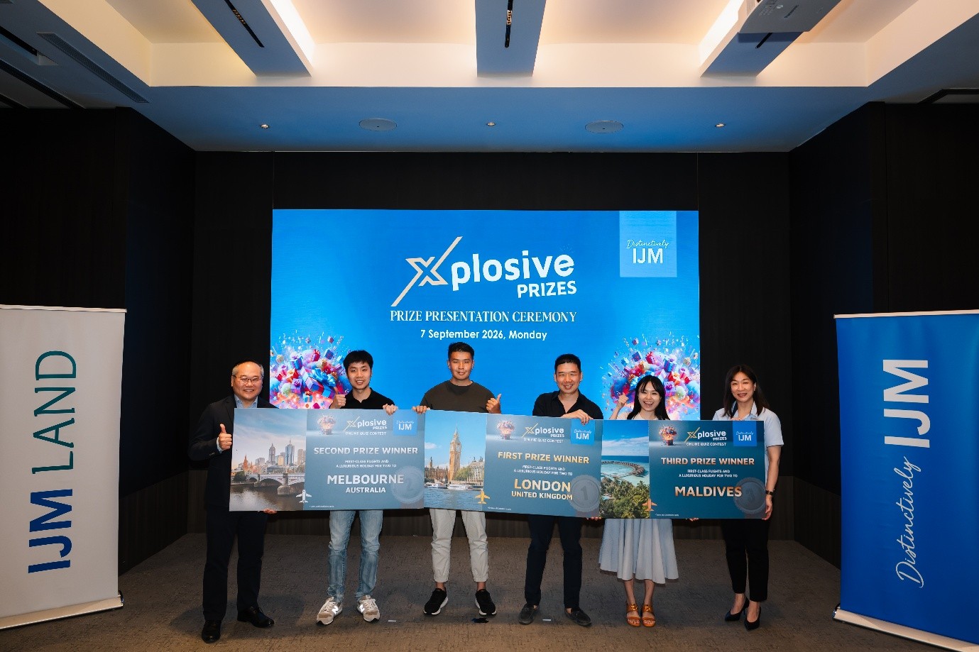 (From left) IJM Land CEO Datuk Tony Ling Thou Lung, second prize winner Phang Yi Khai, first prize winner Ooi Chin Sun, third prize winners Lau Jin Wei and Chiang Mee Kuan, and IJM Land group sales & marketing general manager Rachel Chong Po Leng (Photo by IJM Land)