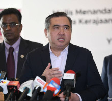 Putrajaya extends ERL concession period by 30 years after seven-year negotiations, says Loke