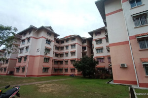 Level 2 Apartment Kiambang Bukit Subang Selangor For sale @RM 238000 By