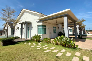 Bandar Permata Lunas, Rumah Berkembar Setingkat for Sale @RM324,900 By