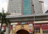 20150805_bld_summithotel_pg.jpg