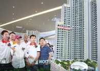 20160827_peo_jl99presentingcondounit1_sam.jpg