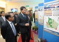 Hasnan_Iberahim_(left)_with_Mohamad_Hasan