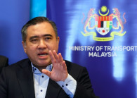 Vehicle owners urged to dispose of old cars legally through e-Dereg system — Loke