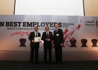 aonhewitt_bestemployeraward2016.jpg By S P Setia for The Edge