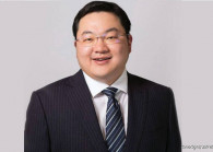  jholow.jpg 