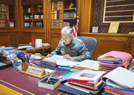 Dr Mahathir on his first day of work as interim prime minister. (Photo from @TunDrMahathir Facebook)