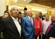 Najib at the Kuala Lumpur Courts Complex today. (Photo by Mohd Suhaimi Mohamed Yusuf/The Edge)