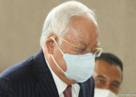 najibrazakinmasktem.jpg