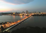 pla_johorbahrucauseway_nightview_3168_cjs.jpg The Edge