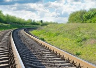 rail_123rf.jpg The Edge