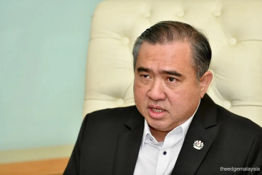 Anthony Loke orders probe into repeated Kelana Jaya LRT disruptions
