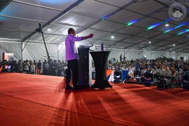 Govt mulling law amendment to allow multiple homes on Felda lots — Anwar